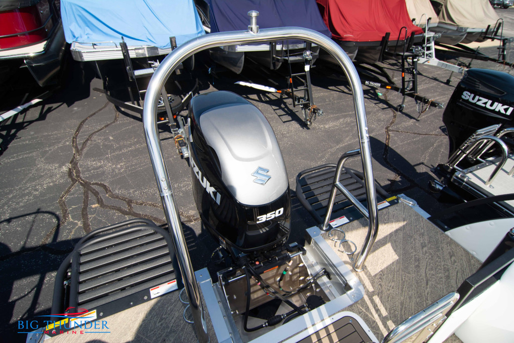 JC Tritoon SportToon 26 TT