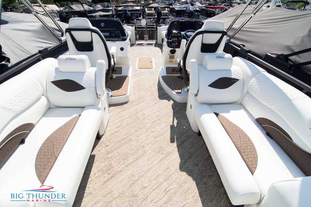 JC Tritoon SportToon 26 TT