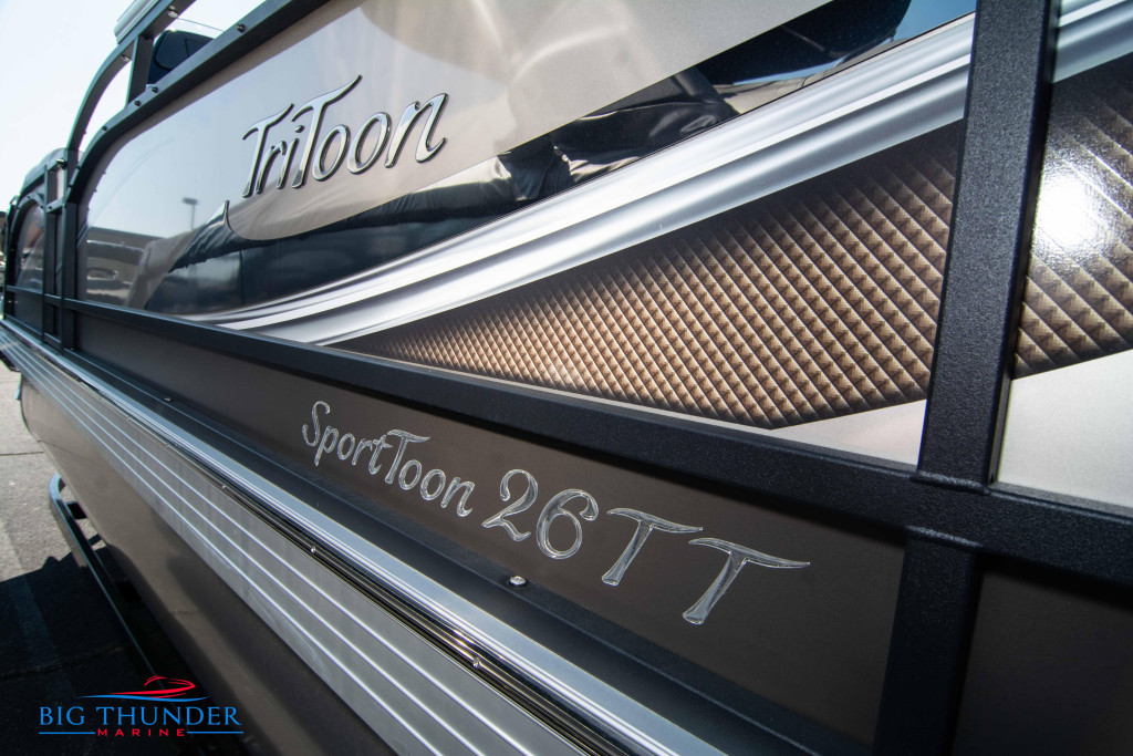 JC Tritoon SportToon 26 TT