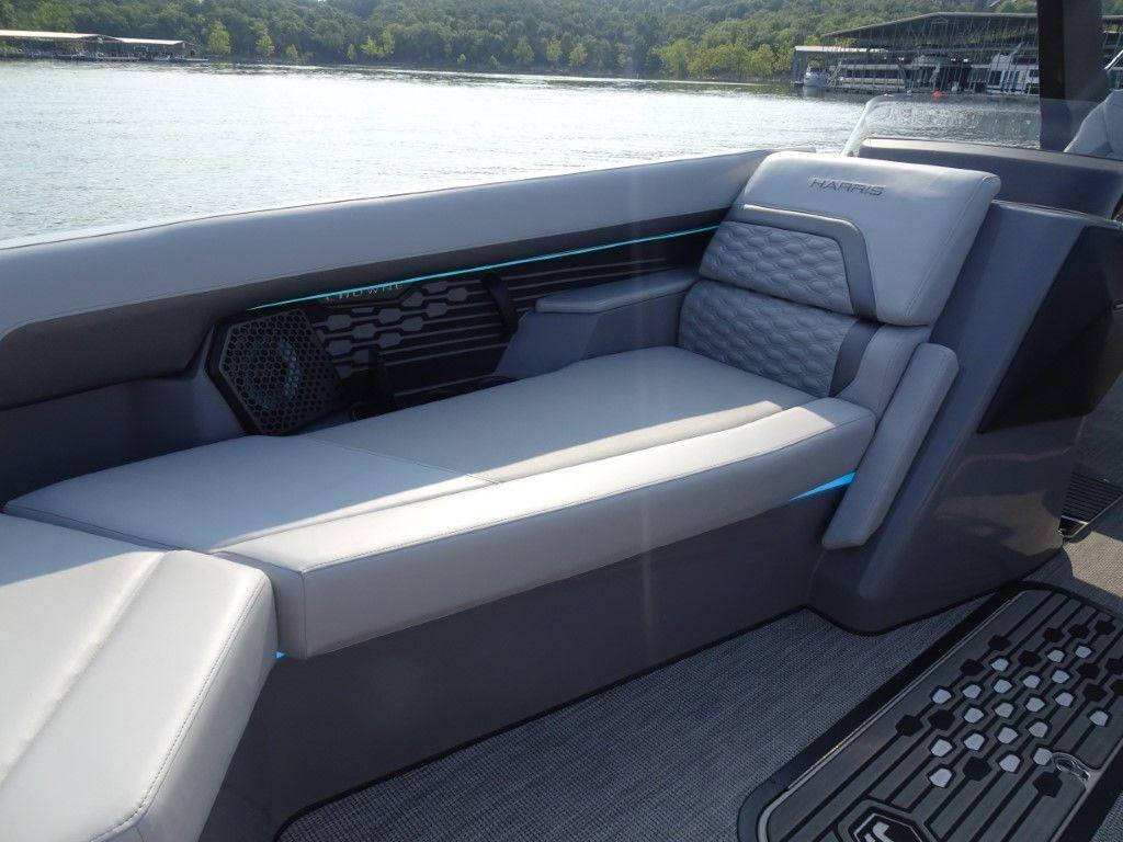 Harris Crowne 250 SL