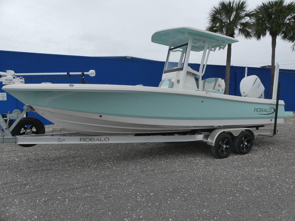 Robalo 246 Cayman