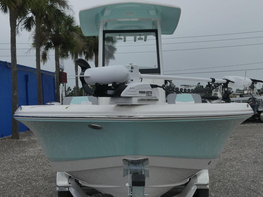 Robalo 246 Cayman