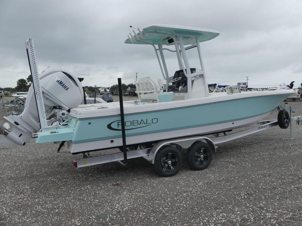 Robalo 246 Cayman