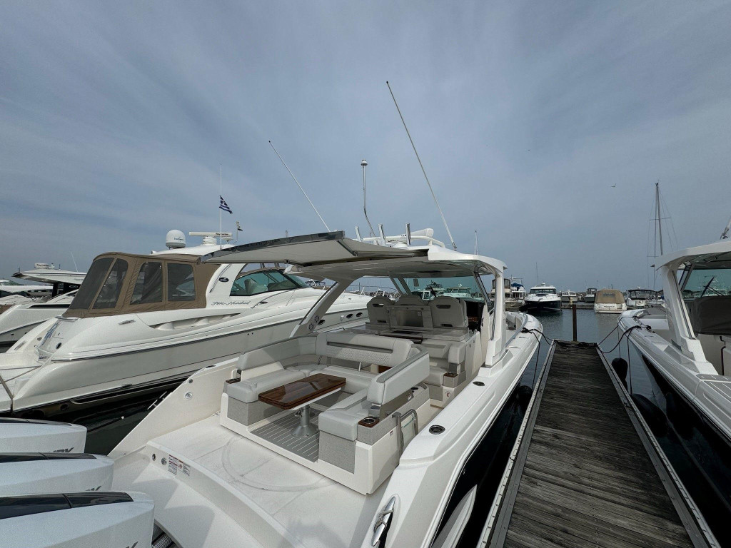 Tiara 38 Luxury Sport