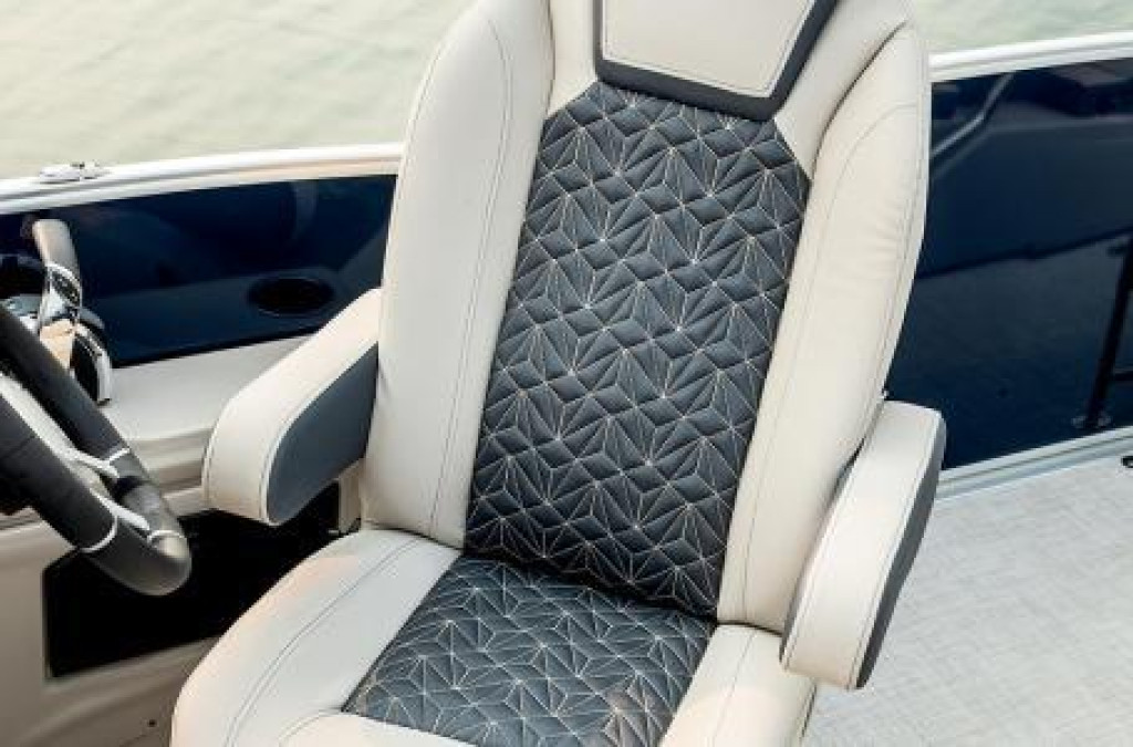 Harris Grand Mariner 230 Tri