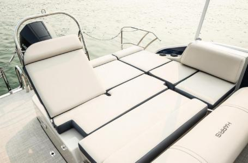 Harris Grand Mariner 230 Tri