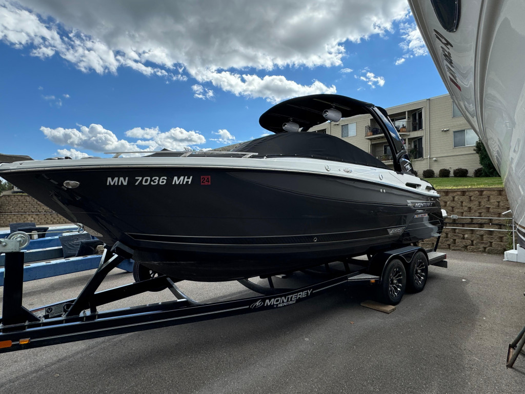 Monterey 258 Super Sport