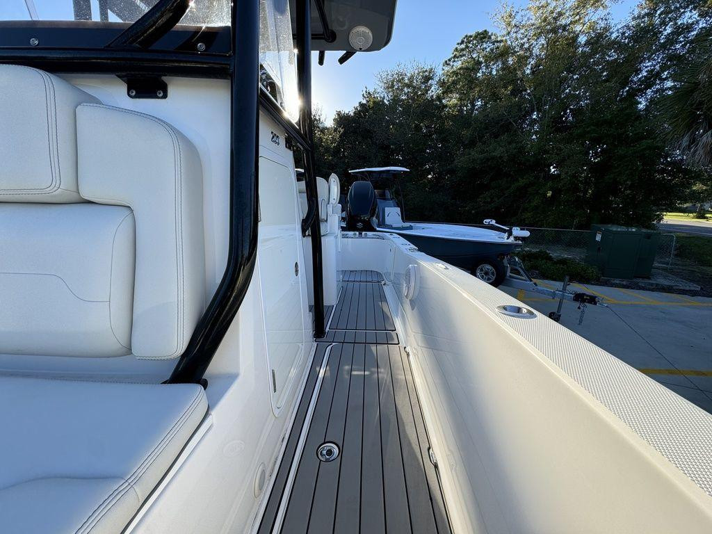 Sea Cat 260 Hybrid Catamaran