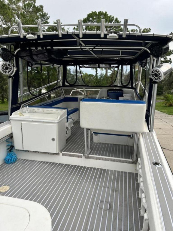 Contender 35 Side Console