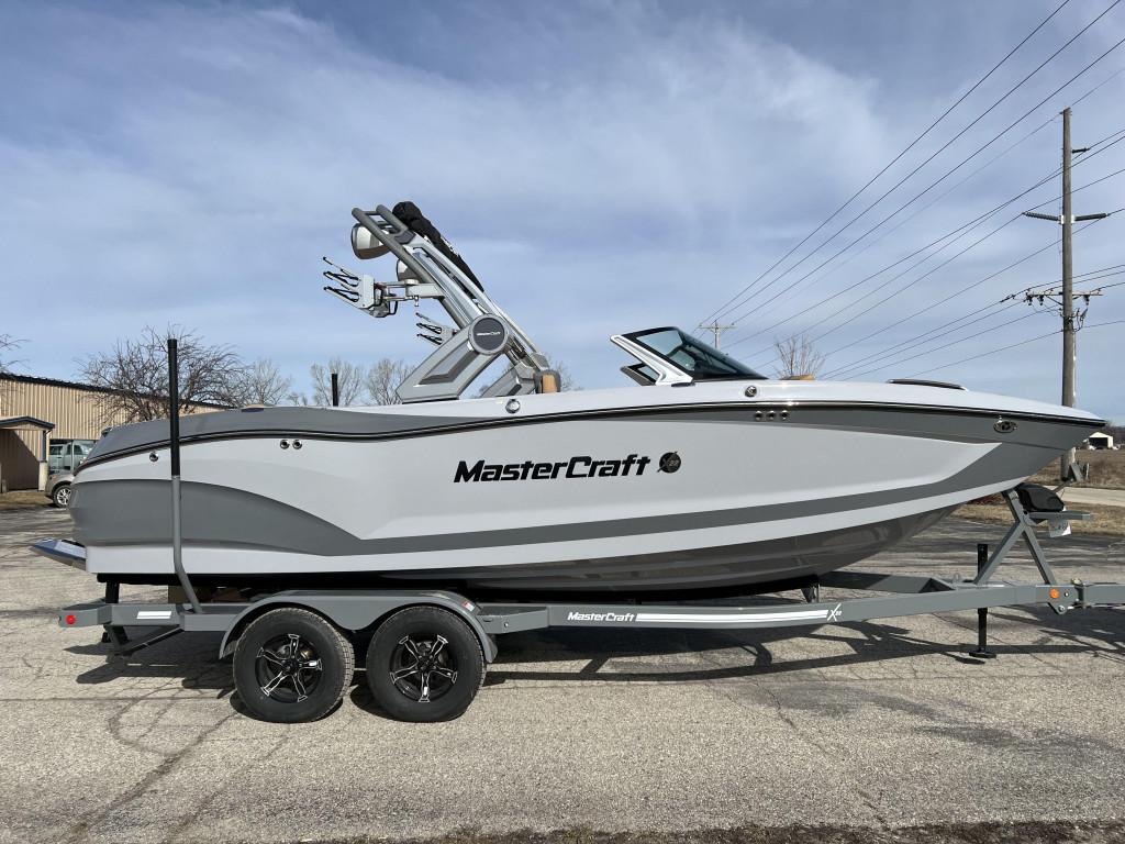 Mastercraft X22