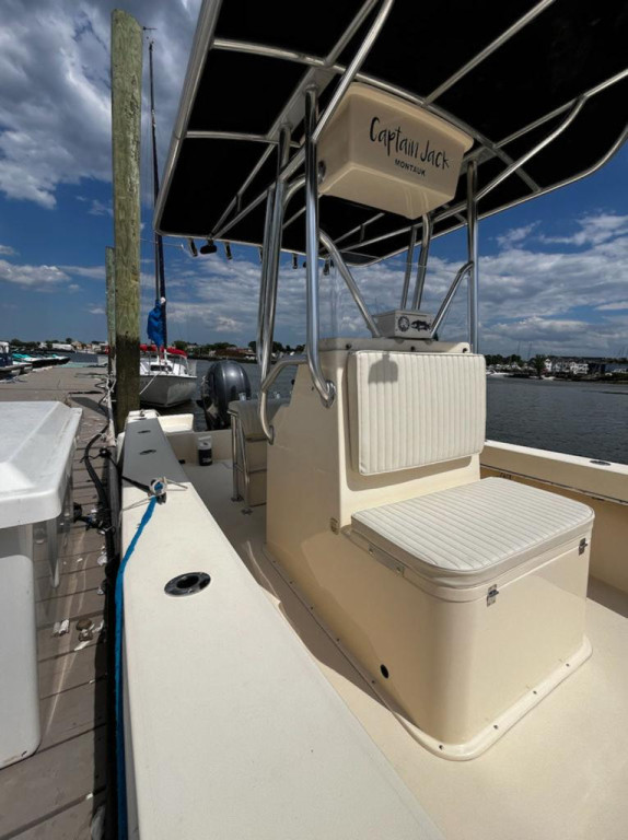 Jones Brothers Cape Fisherman 23