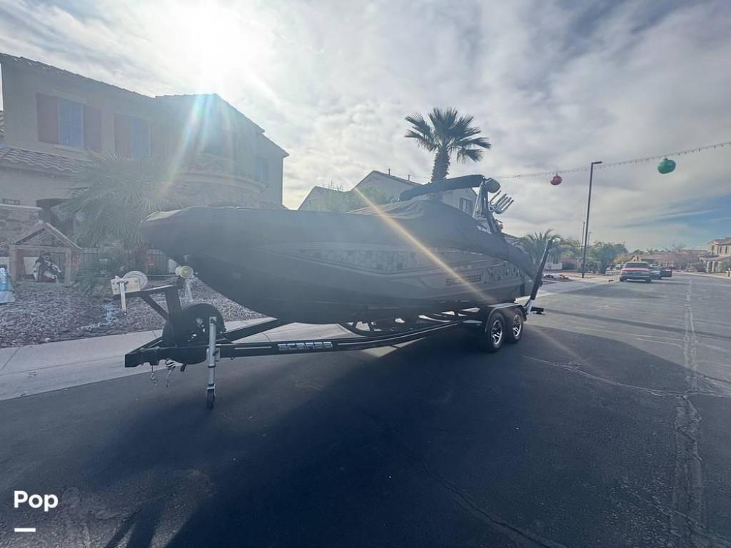 Scarab 255 ID WAKE EDITION