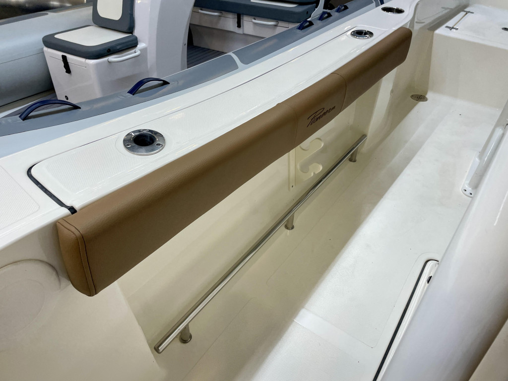 Pioneer 220 Bay Sport