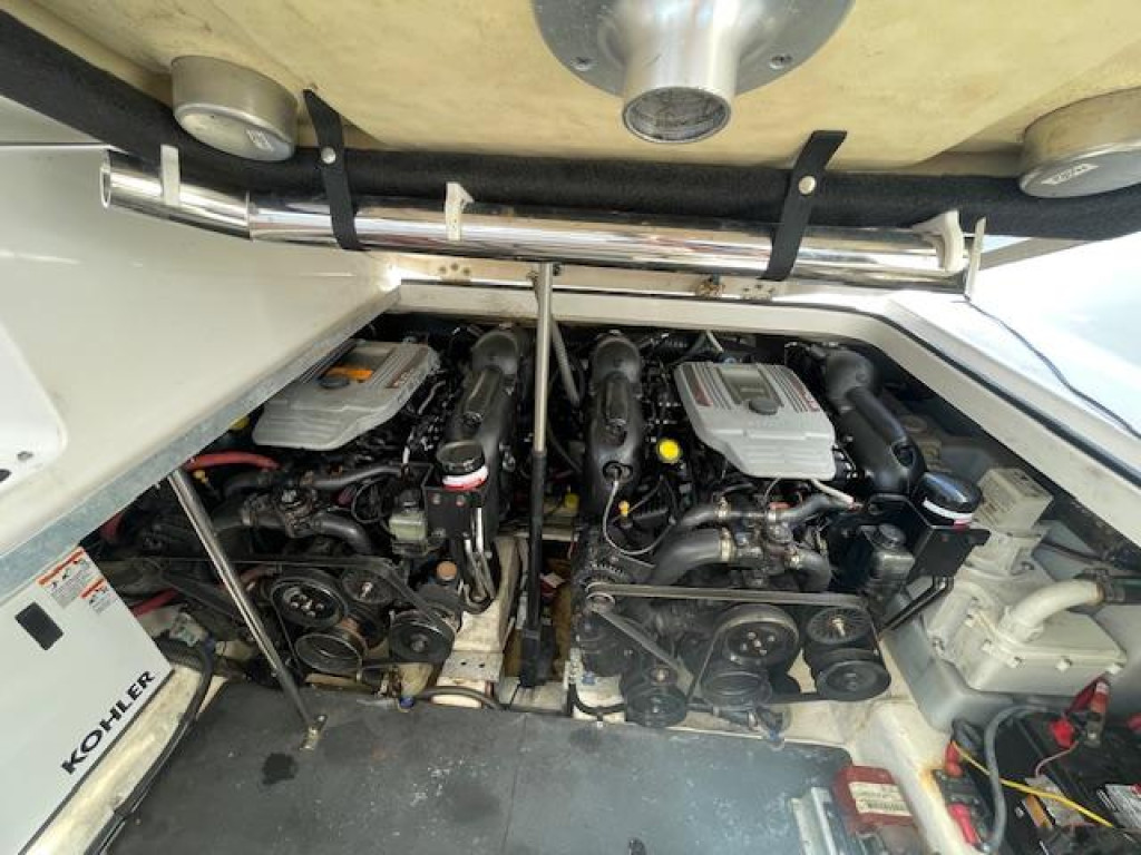 Chaparral 310 Signature