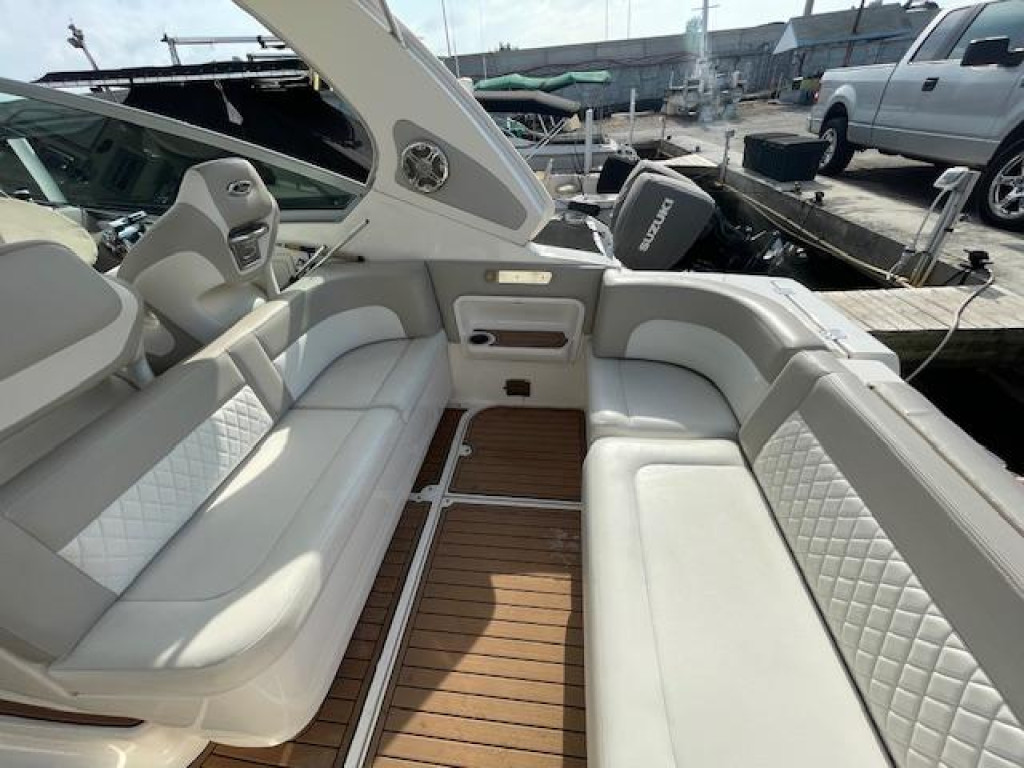 Chaparral 310 Signature