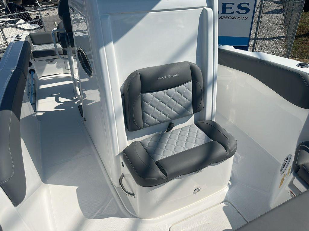 Nautic Star 242 OSL OFFSHORE