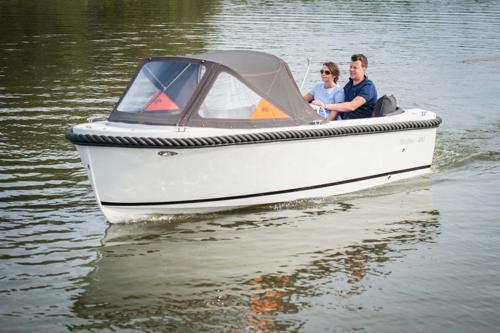 Waveline 360 RIB